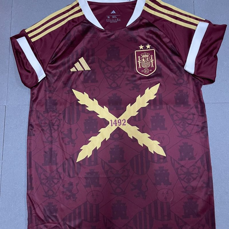 Camiseta de la Reconquista Granate Edición Especial