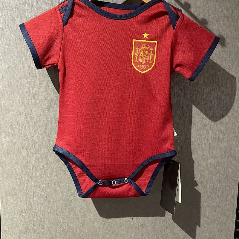 24/25 España Local · Kit bebé