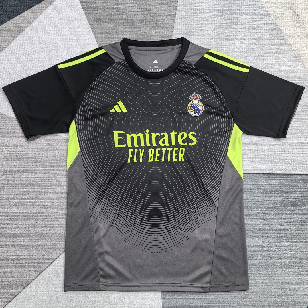 25/26 Real Madrid Portero