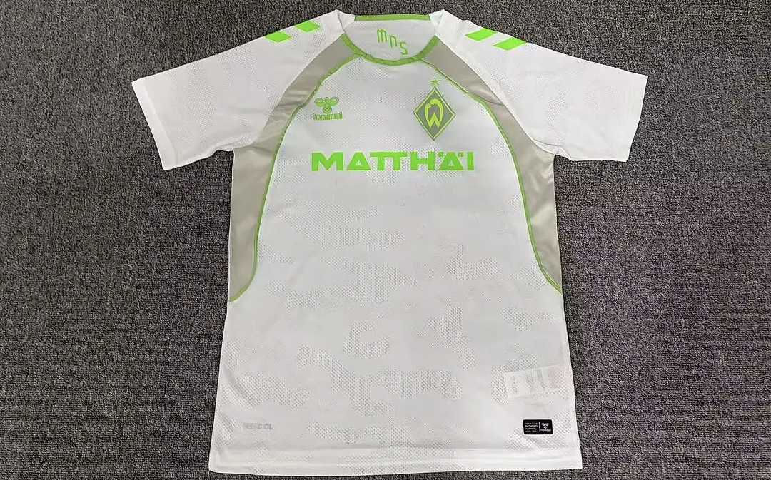 26/27 Werder Bremen Visitante